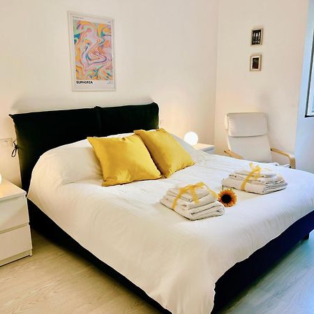 Modern Apartment In Monteverde روما المظهر الخارجي الصورة