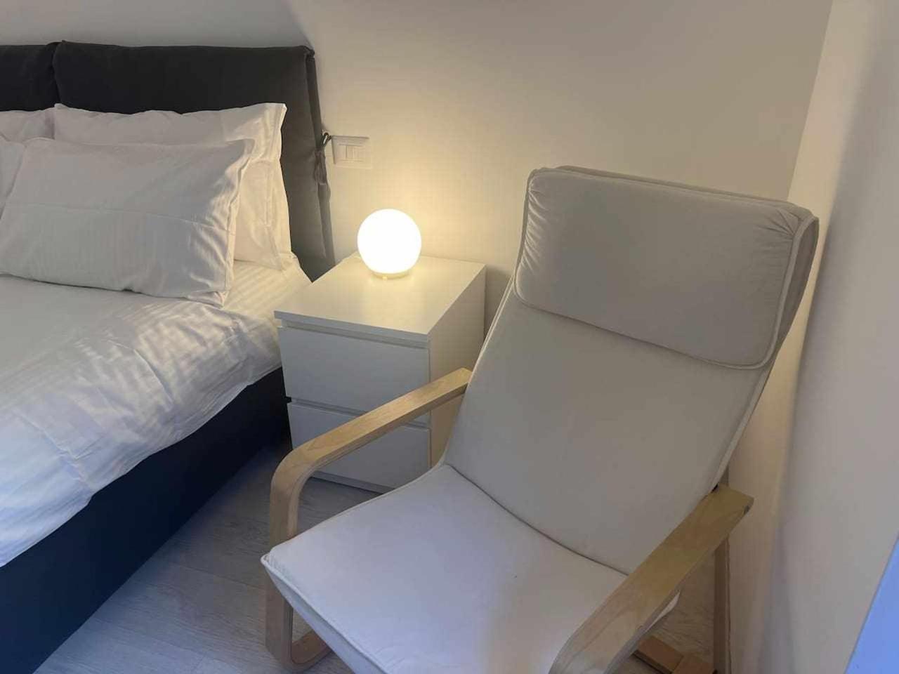 Modern Apartment In Monteverde روما المظهر الخارجي الصورة