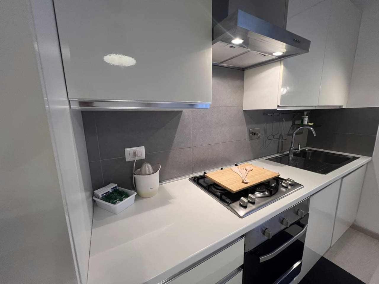 Modern Apartment In Monteverde روما المظهر الخارجي الصورة