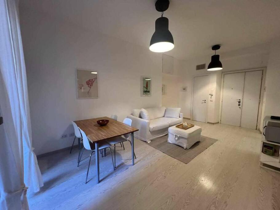 Modern Apartment In Monteverde روما المظهر الخارجي الصورة